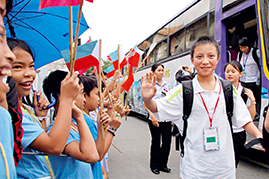 January 13, 2009: A delegation of 100 high school students from Wenchuan, the epicenter of the devastating 2008 Sichuan earthquake, arrives in a town in Bohol Province for a week-long tour of the Philippines.